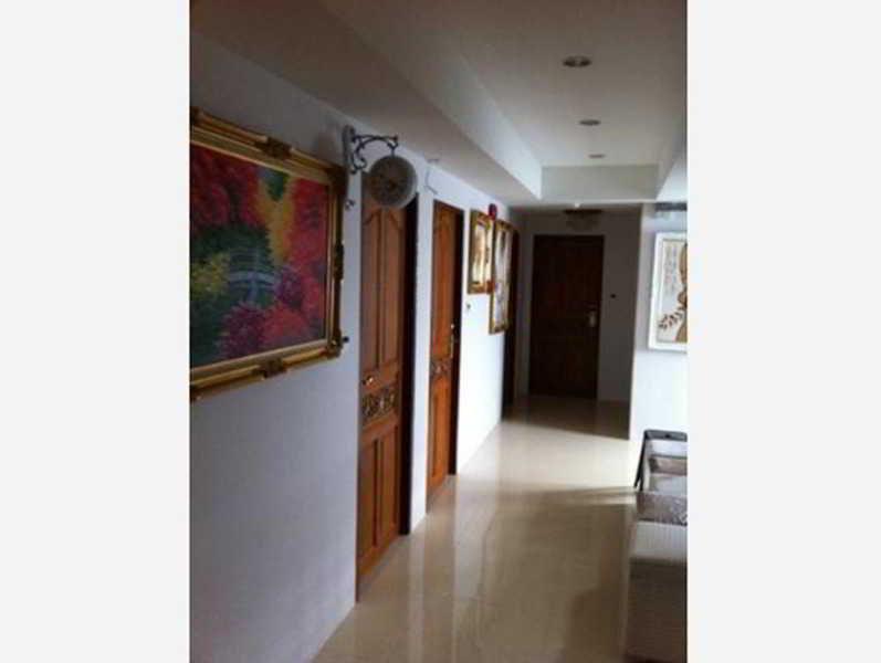 Richly Villa Bangkok Luaran gambar