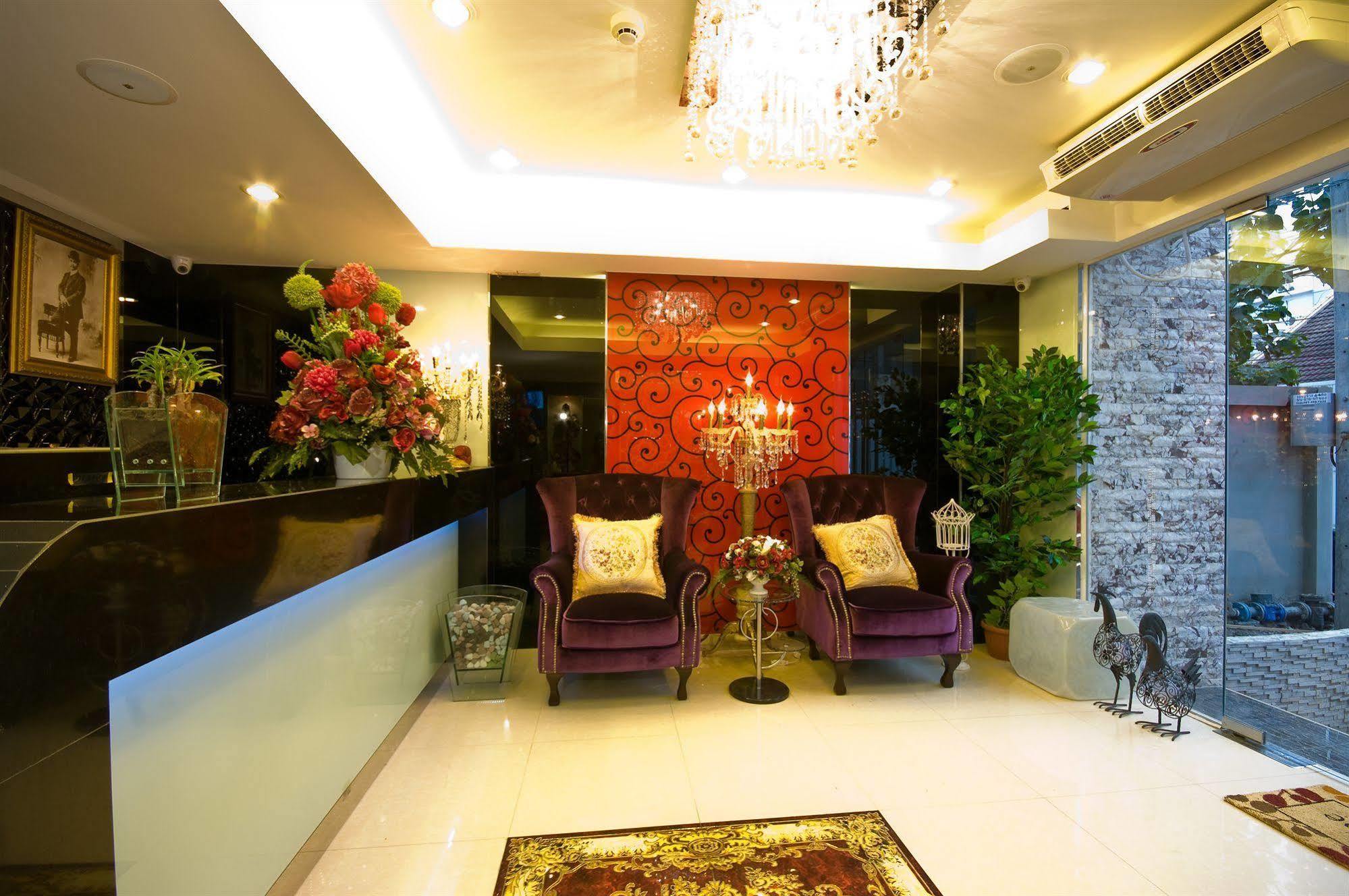 Richly Villa Bangkok Luaran gambar