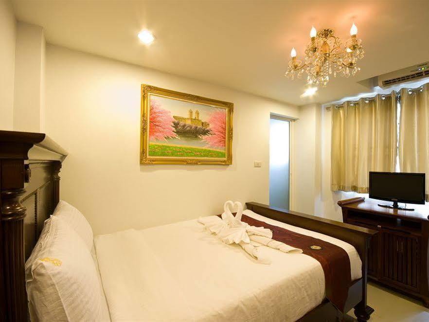 Richly Villa Bangkok Luaran gambar