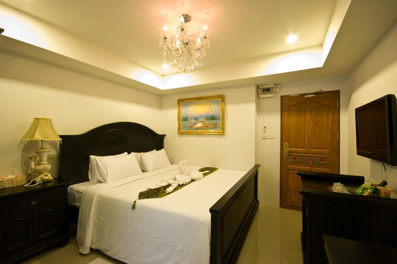 Richly Villa Bangkok Luaran gambar